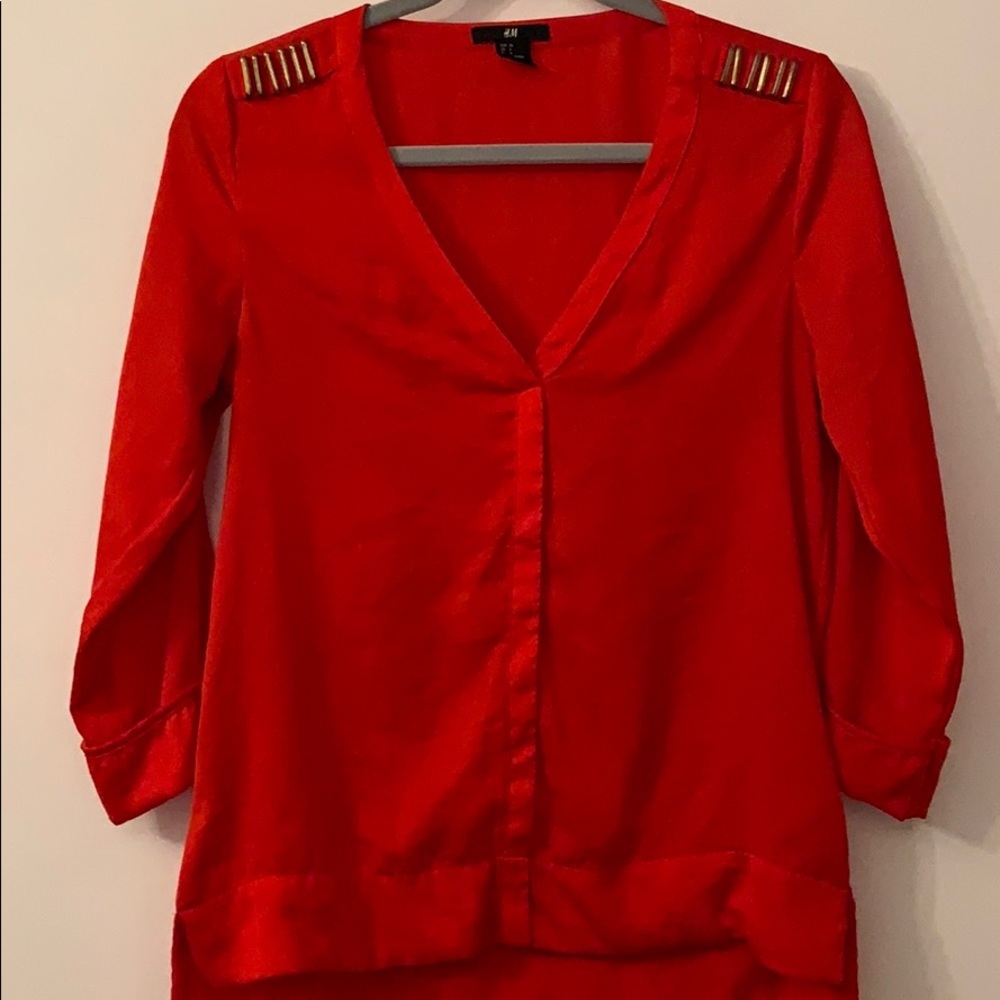 Red H&M top